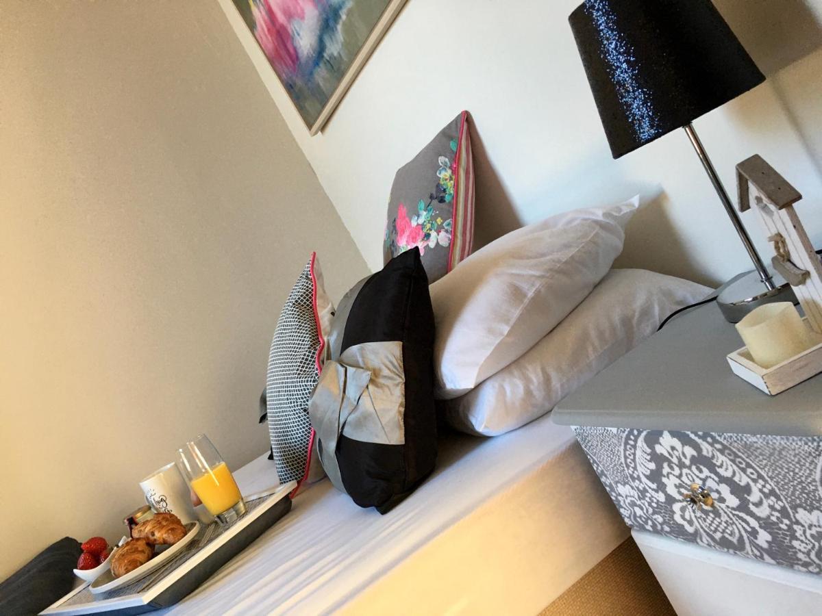 Cosy 2 Bedroom Central Apartment - Free Parking, Free Wifi Aberdeen Bagian luar foto