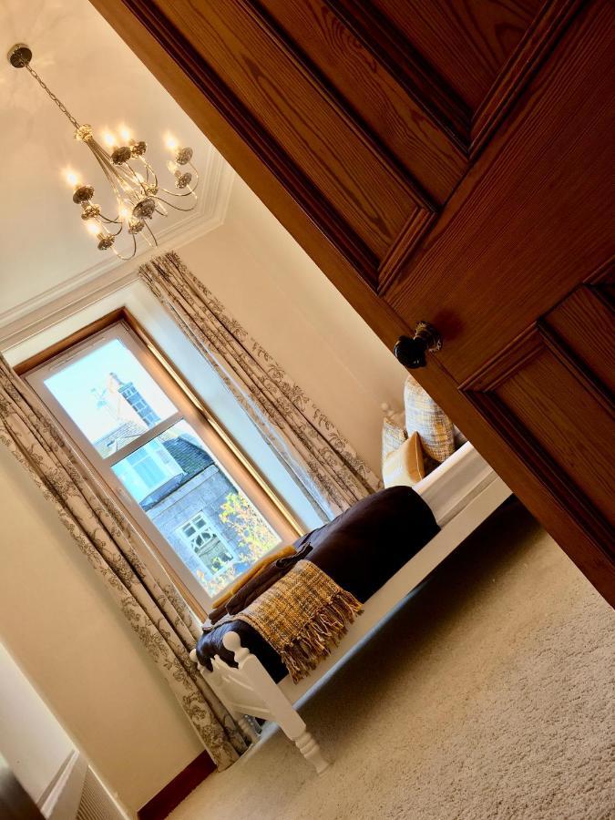 Cosy 2 Bedroom Central Apartment - Free Parking, Free Wifi Aberdeen Bagian luar foto