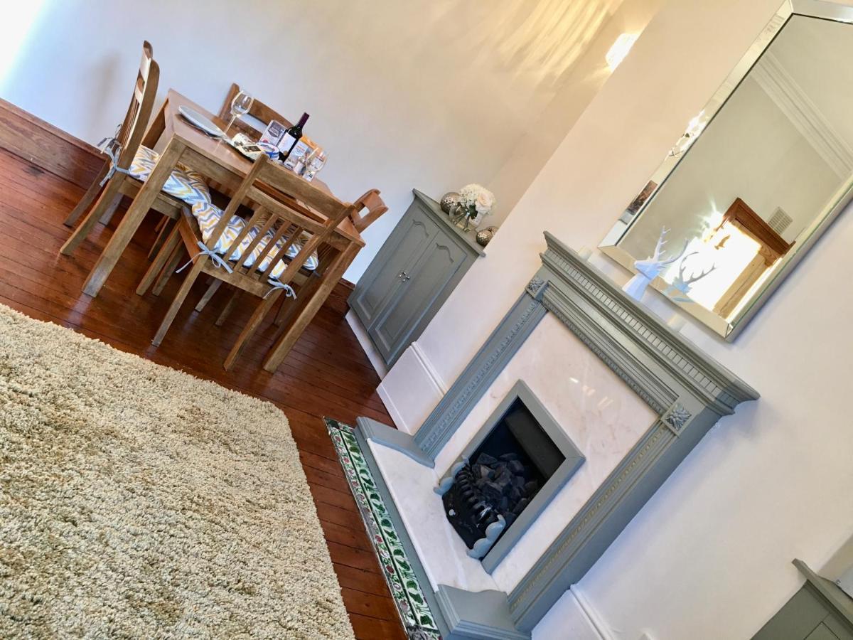 Cosy 2 Bedroom Central Apartment - Free Parking, Free Wifi Aberdeen Bagian luar foto