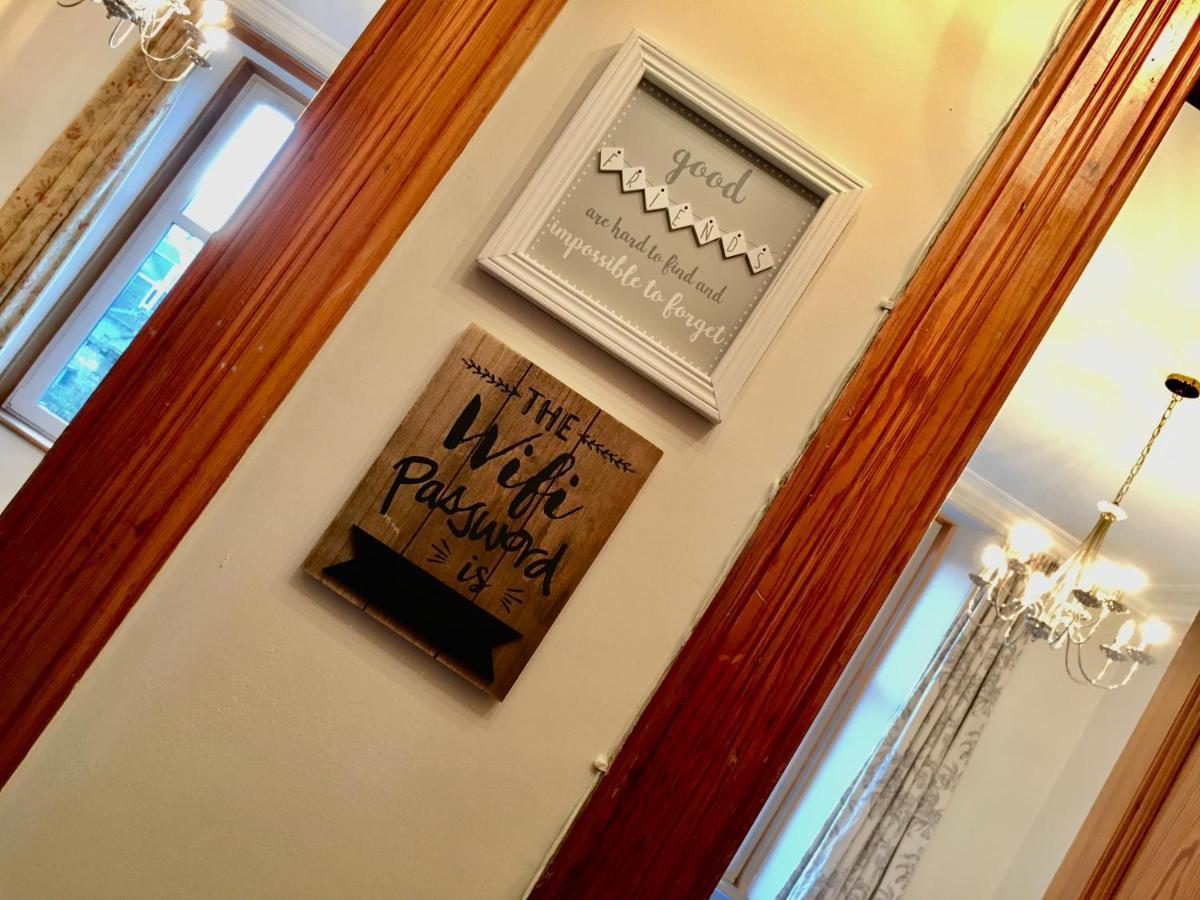 Cosy 2 Bedroom Central Apartment - Free Parking, Free Wifi Aberdeen Bagian luar foto